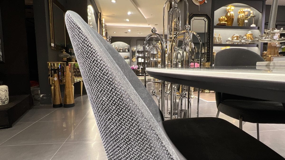 Oval Porselen Yemek Masası 1 Oval Porselen Yemek Masası Çap=140cm